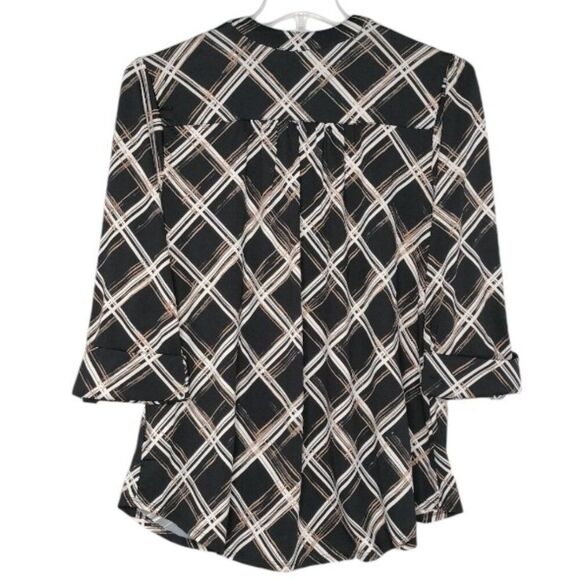 Cocomo Women's Plus Size 3X Black Tan Plaid Print Studded Pintuck 3/4 Sleeve Top - Picture 2 of 7